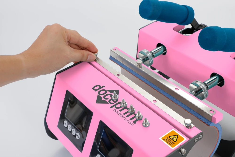 DocePrint Prensa de calor doble estación Pink · 20 Oz – 30 Oz.